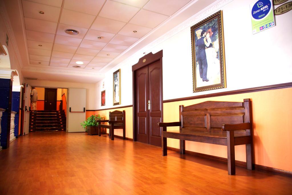 Hotel El Cisne Сарагоса Екстер'єр фото